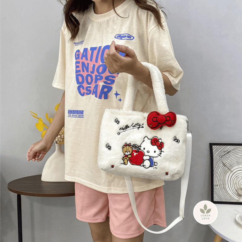 Bolsinha Pelúcia Hello Kitty