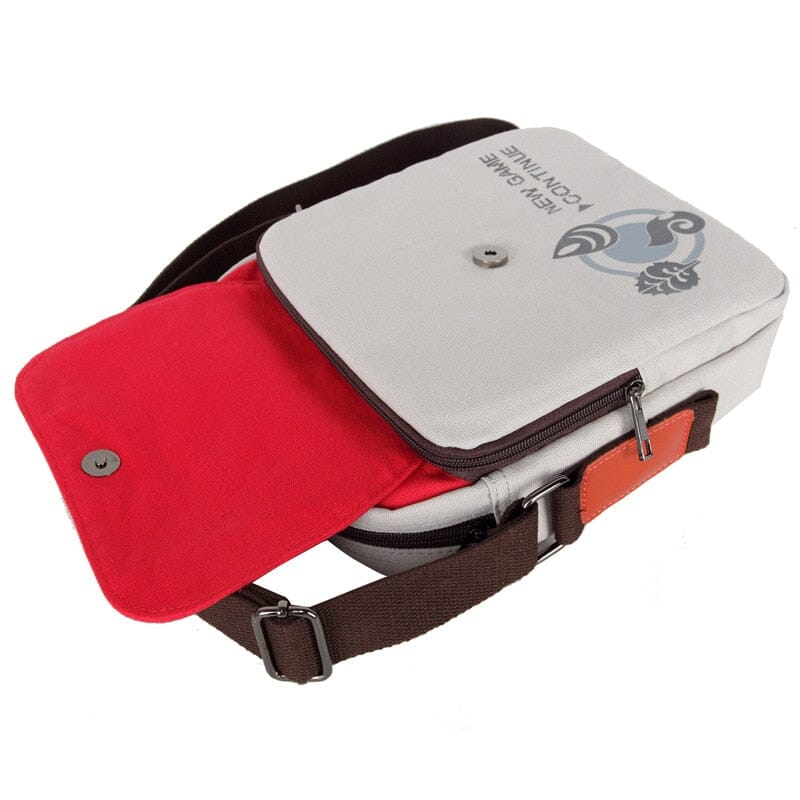 Bolsa de Ombro Trainer + Pin Pixel Art